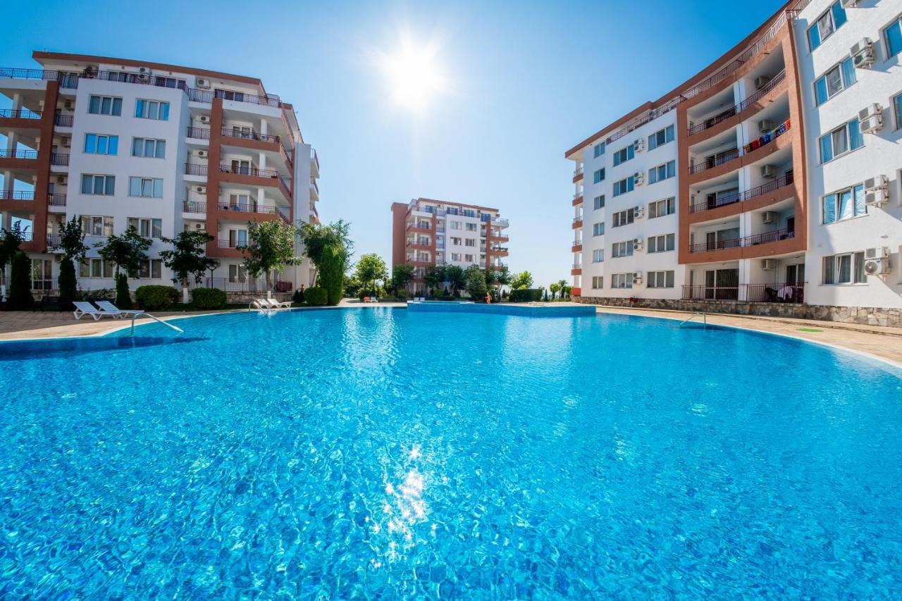 Riviera Fort Beach Apartments Ravda Kültér fotó