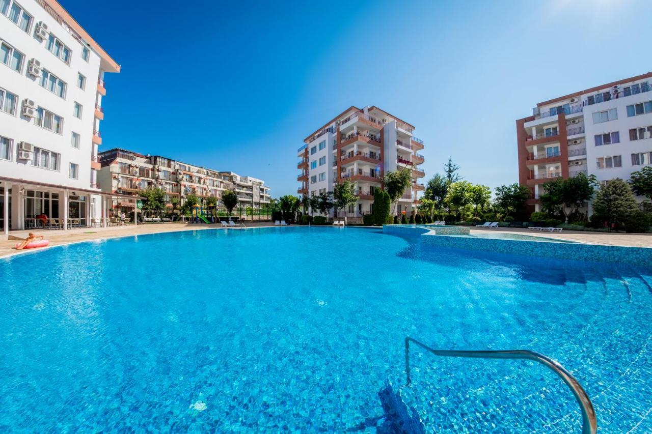 Riviera Fort Beach Apartments Ravda Kültér fotó